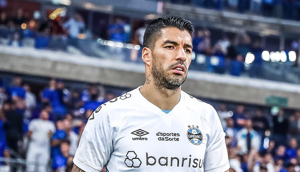 Luis Suárez podría necesitar una prótesis