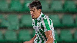 Oficial: Renovación y cesión inmediata del Betis