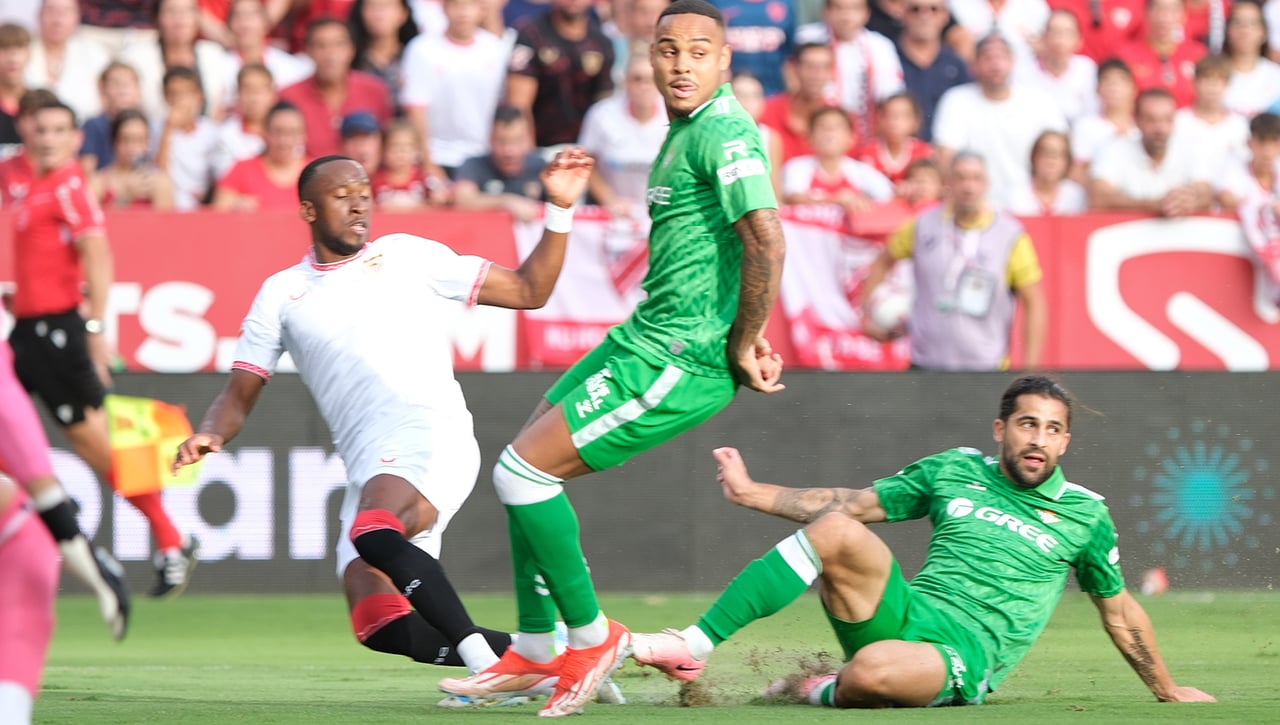 El "error" del Betis en el mercado que enfurece al beticismo 