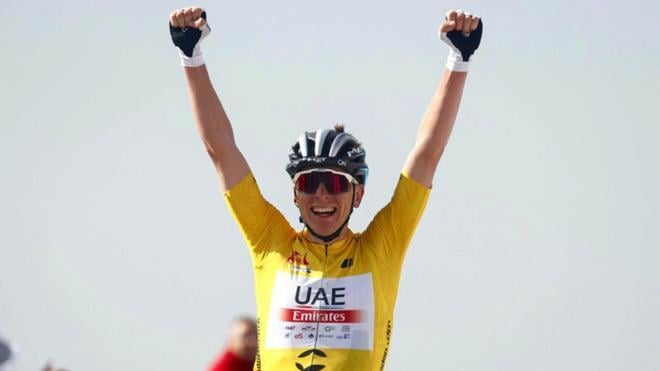 Pogacar sigue exhibiéndose