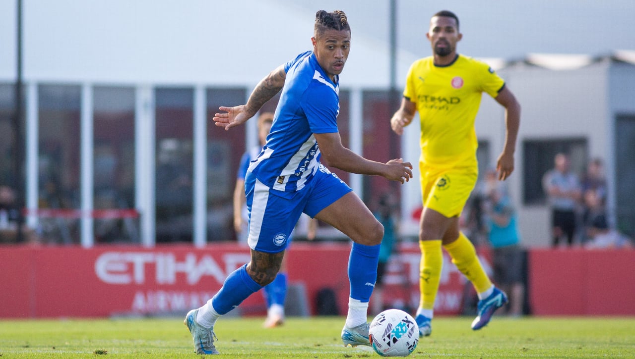 El Alavés ya tiene nuevo delantero