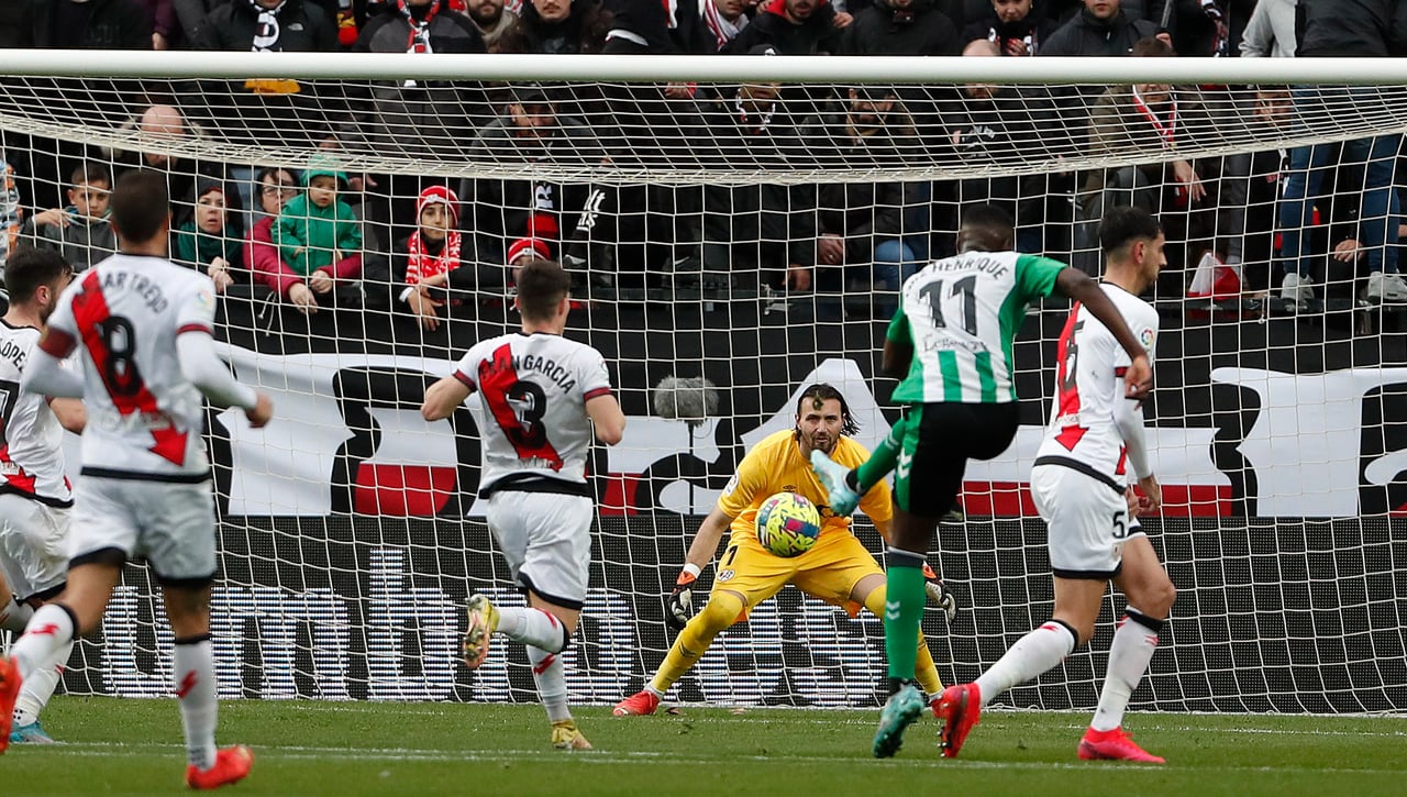 Luiz Henrique, alternativa a Nico Williams