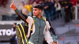Carlos Alcaraz saca sus pasos prohibidos en Roland Garros