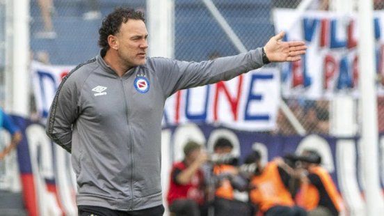 Gabi Milito se ofrece como entrenador