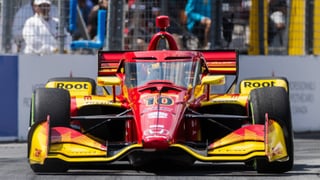 Álex Palou tira de épica en Toronto