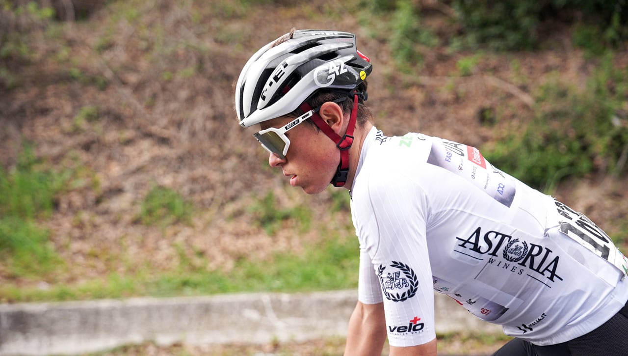 Pablo Torres, la promesa del ciclismo español, se prepara para su salto a una Gran Vuelta