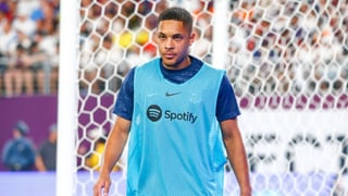 Entra en la puja por Vitor Roque