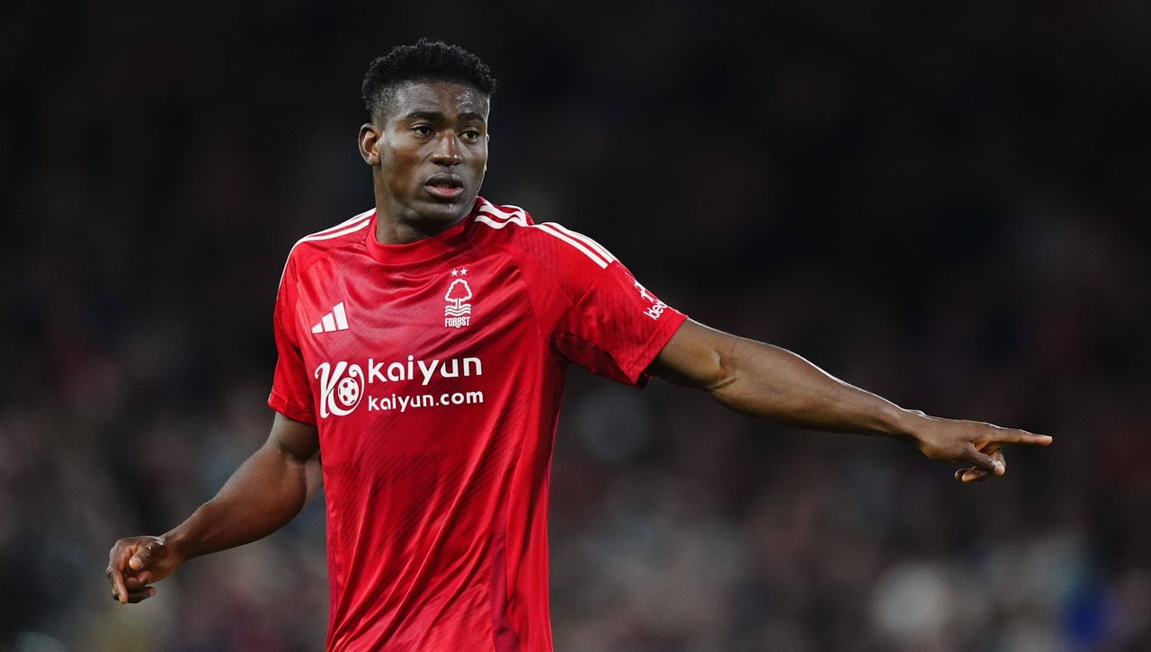 Taiwo Awoniyi, jugador del Forest, en coma inducido