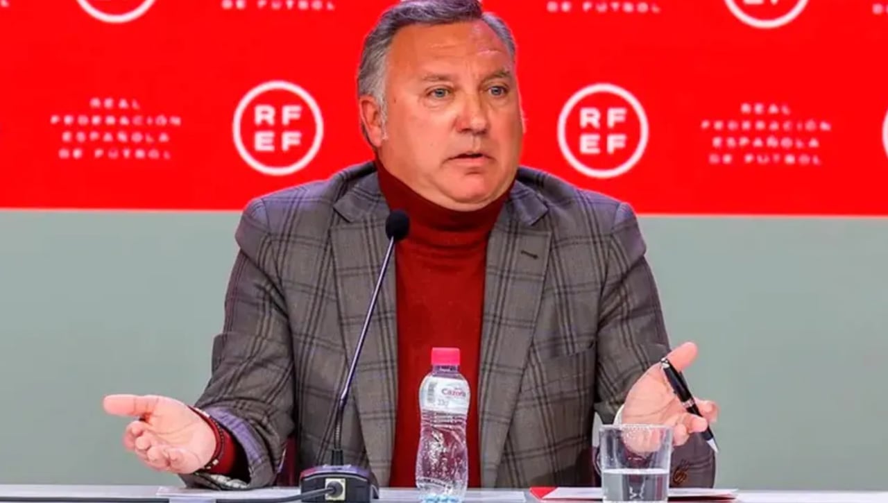 La teoría de la conspiración que ven en Valencia, con Medina Cantalejo... y el Sevilla 