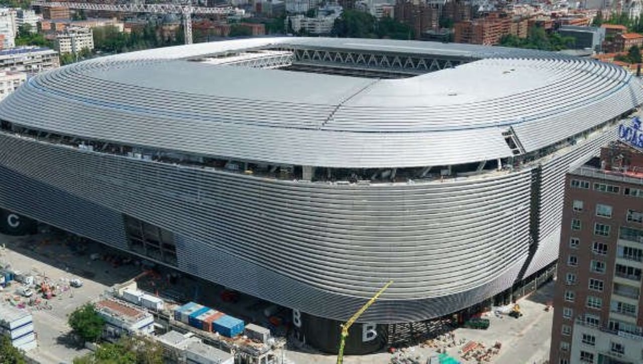 El Bernabéu no cumple los "requerimientos de la FIFA" para la final del Mundial 