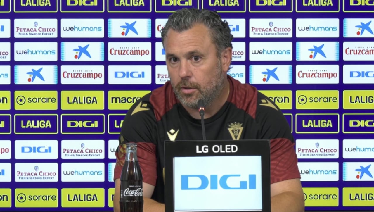 Sergio González espera fichajes para el Cádiz