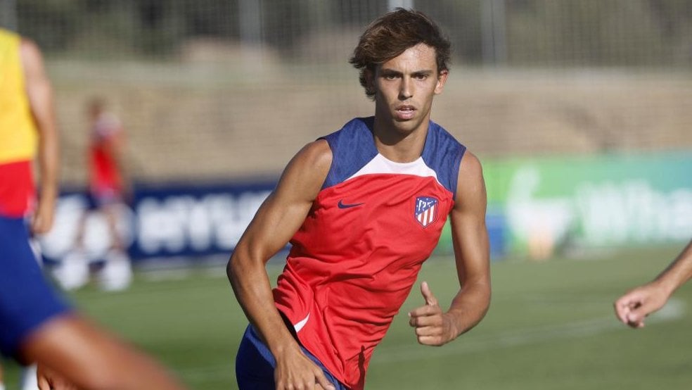 Felix gây gổ với đồng đội khi vừa trở về từ Chelsea 3 El fichaje de Joao Félix por el Barcelona - Estadio Deportivo