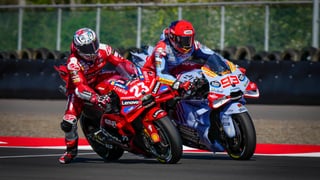 La organización se la lía a Marc Márquez