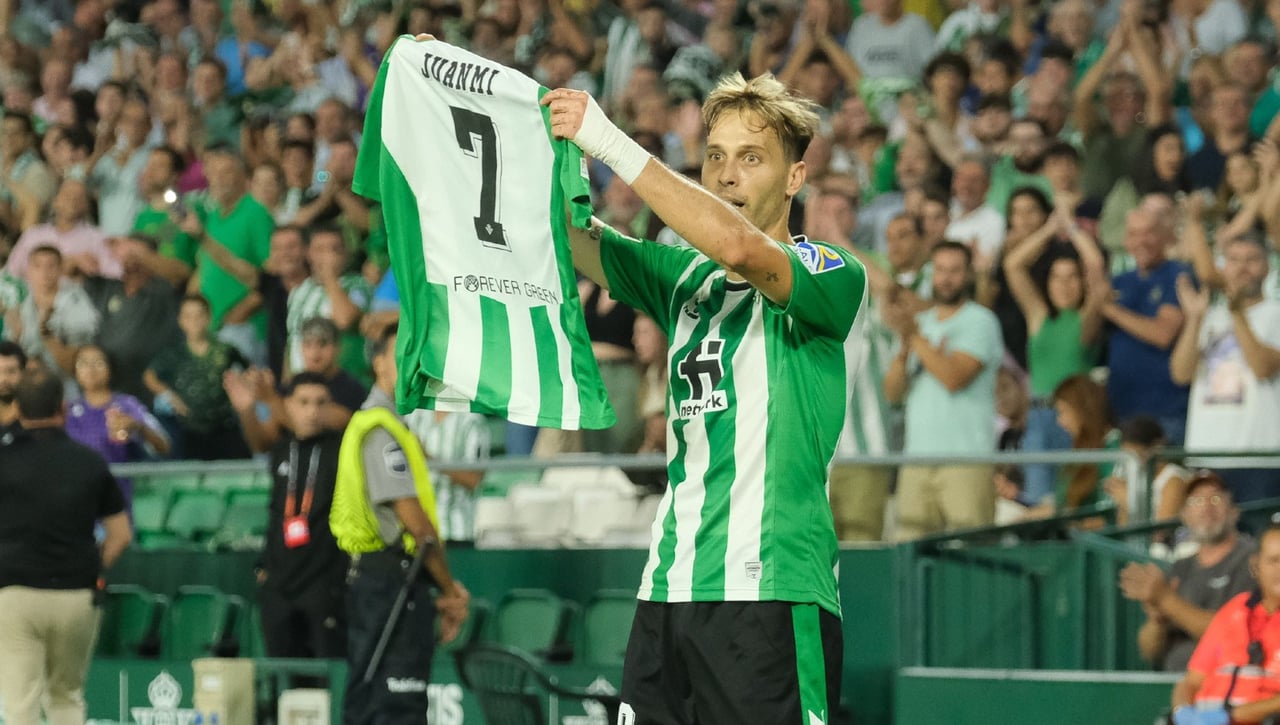 Canales, feliz con su gol, con el triunfo, con Joaquín... pero avisa: "Toca aprender"