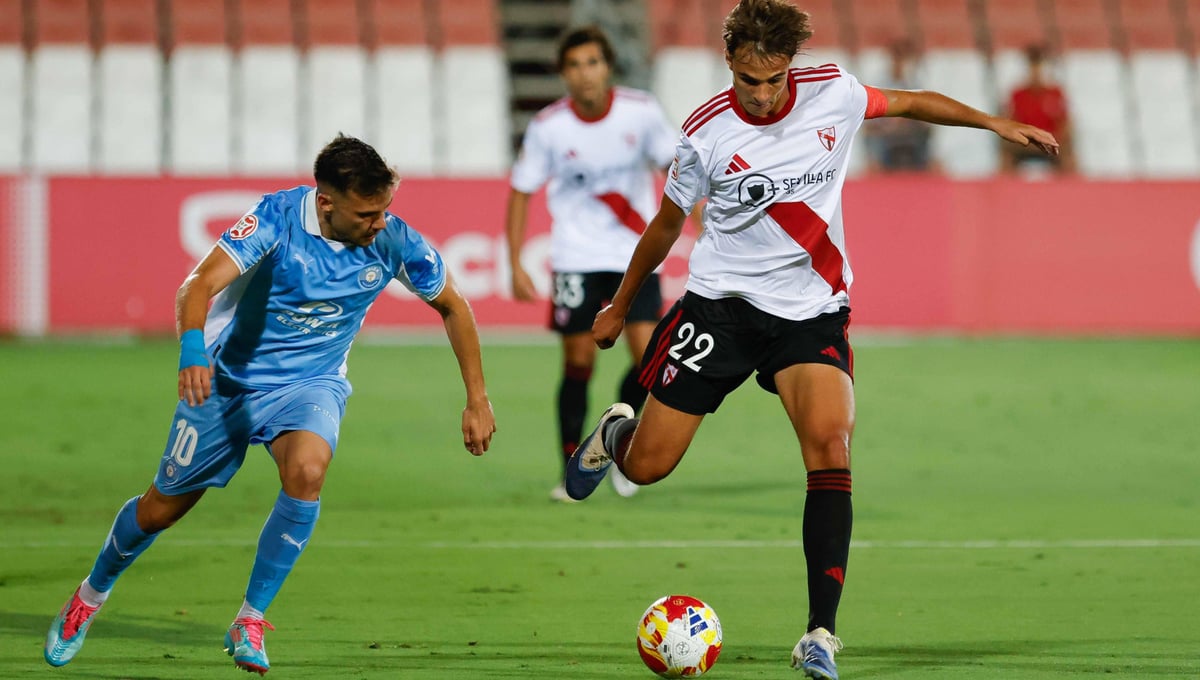 Sevilla Atlético 1-2 Ibiza: Bebé deja sin chuches a los niños de Galván