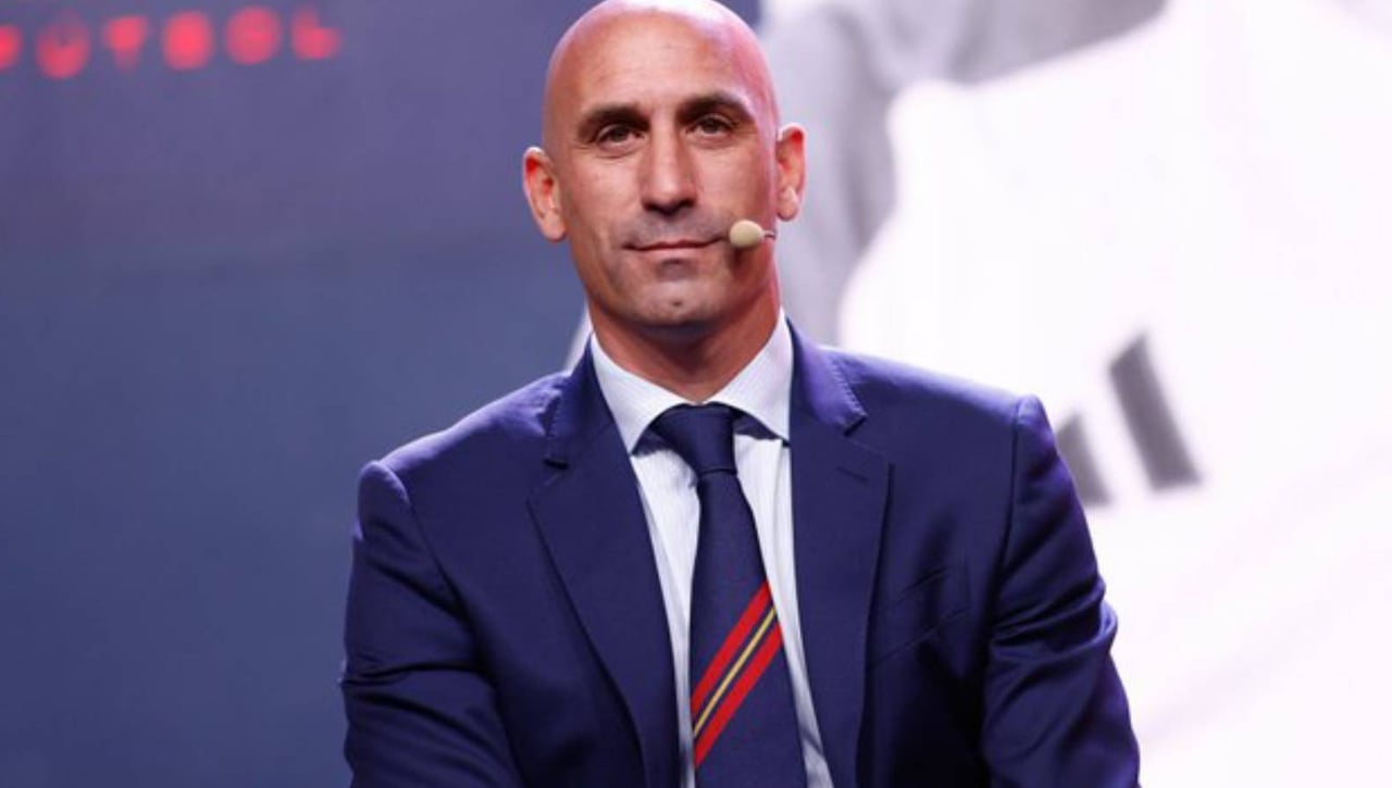 Luis Rubiales ficha a un colaborador madridista de El Chiringuito para la Federación