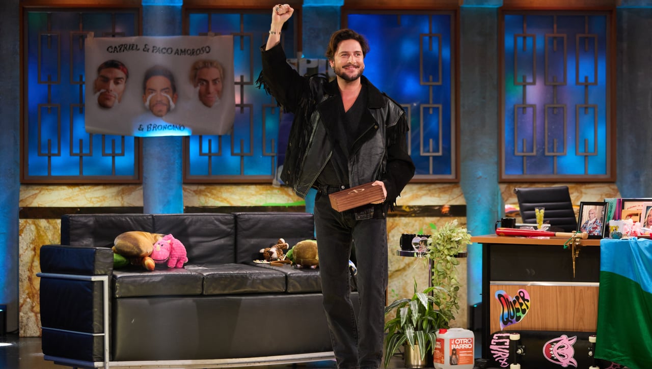 Manuel Carrasco se lo deja claro a Florentino Pérez en La Revuelta