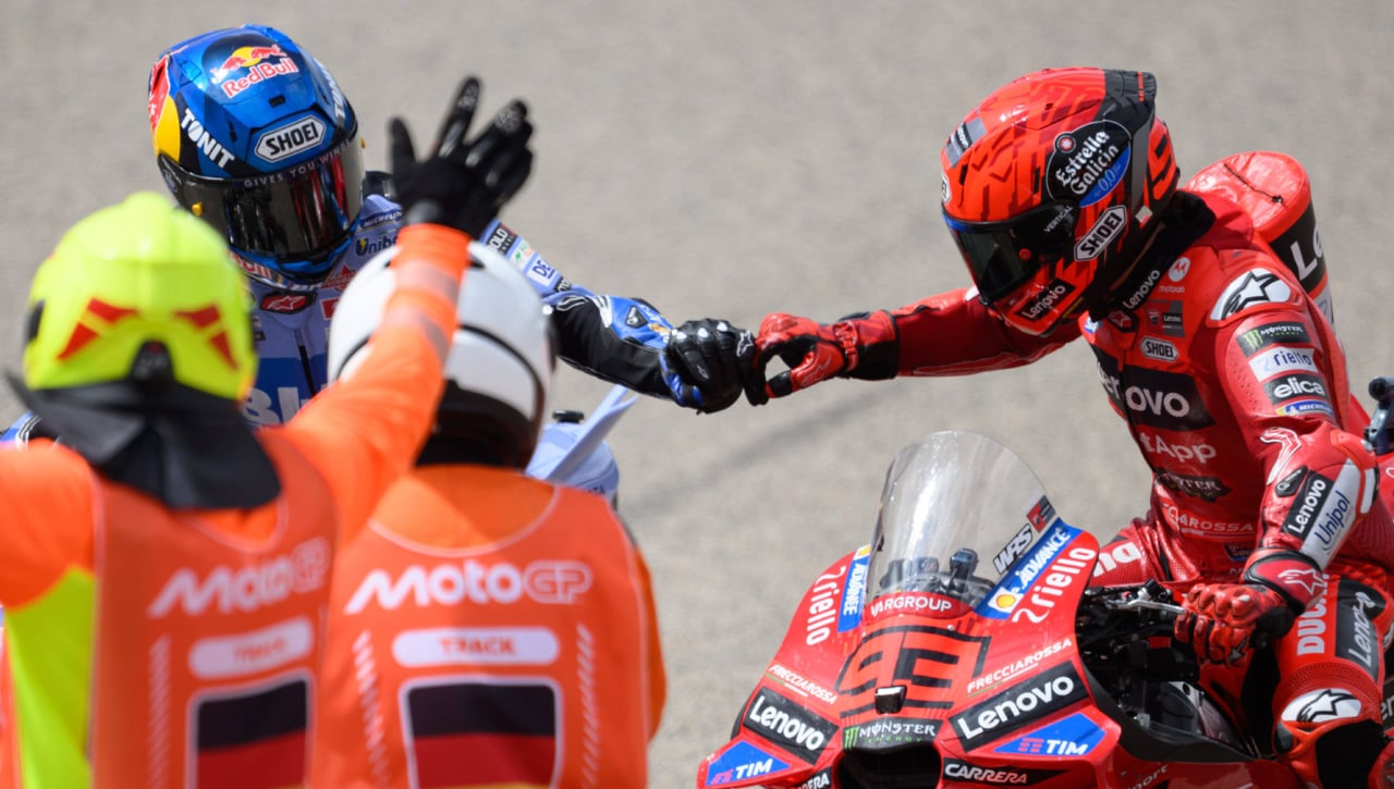 Los hermanos Márquez firman un acuerdo para que haya fiesta en Japón