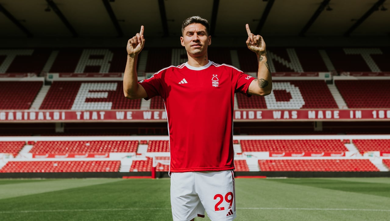 El Forest consigue al final cambiar las condiciones del trato por Montiel y el Feyenoord incordia con Idrissi