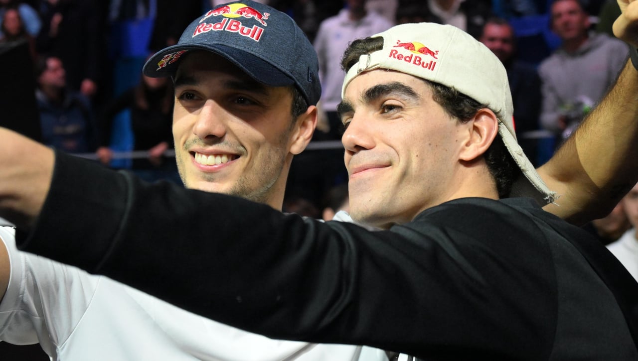 Juan Lebrón y Ale Galán, oficial