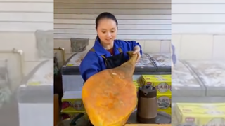Se vuelve viral la técnica empleada en China para cortar jamón 