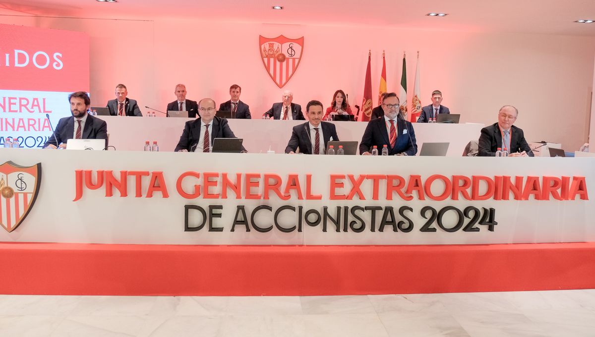 Así hemos vivido la Junta de accionistas del Sevilla FC  | Del Nido Carrasco y Del Nido Benavente, protagonistas absolutos