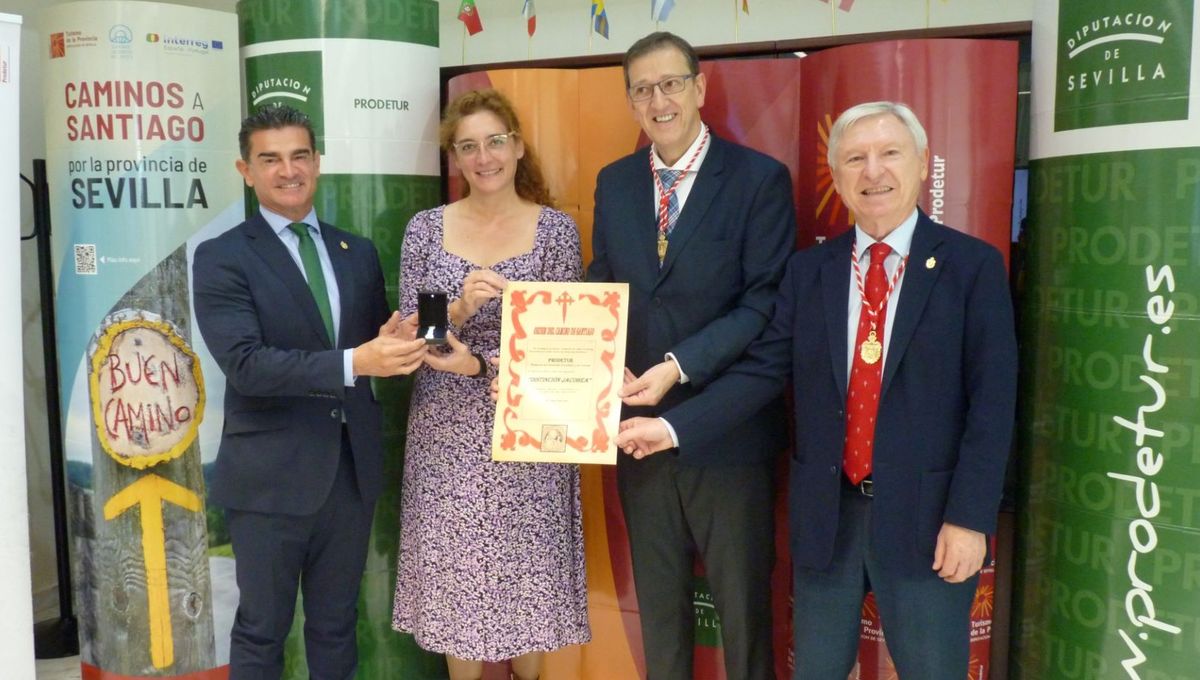 La Diputación, premiada por su gran labor para fomentar los caminos a Compostela