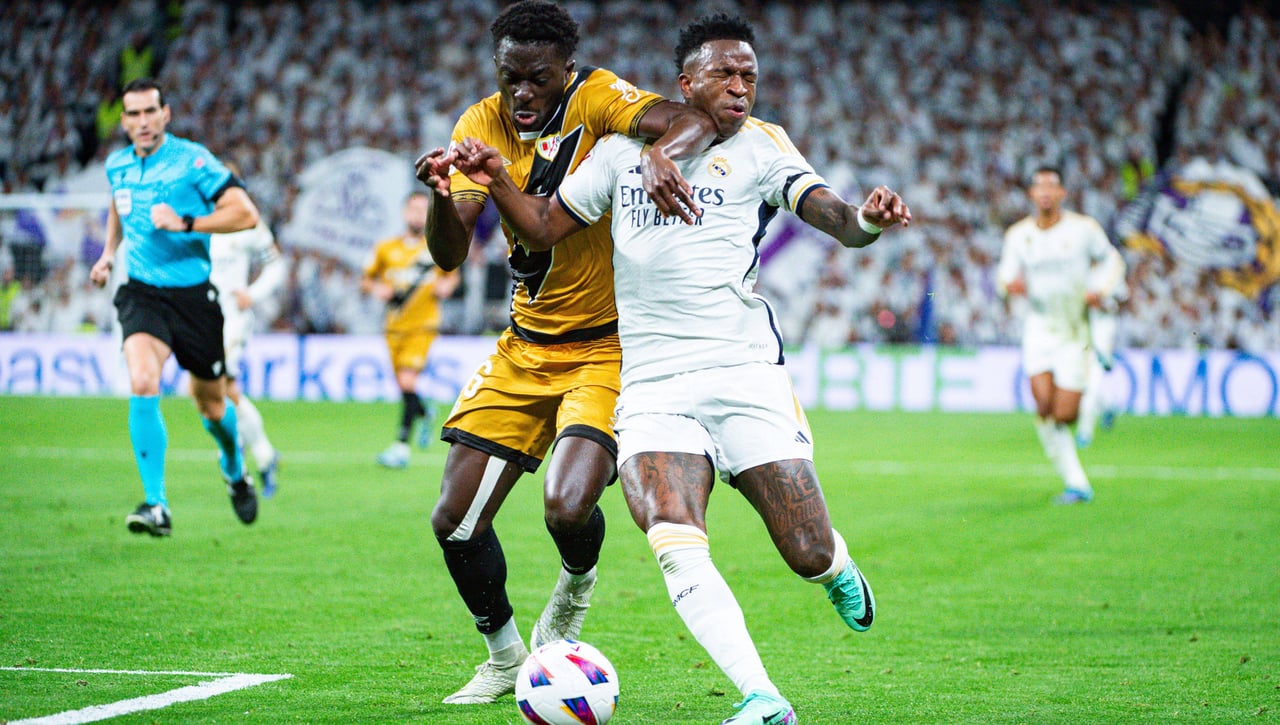 Renuncia a su selección… por jugar con el Rayo Vallecano