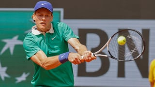 Jannik Sinner pone patas arriba Roland Garros y Alcaraz está en alerta