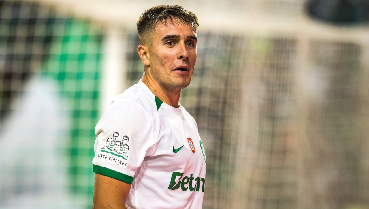 Iván Fresneda, opción en el lateral para enero