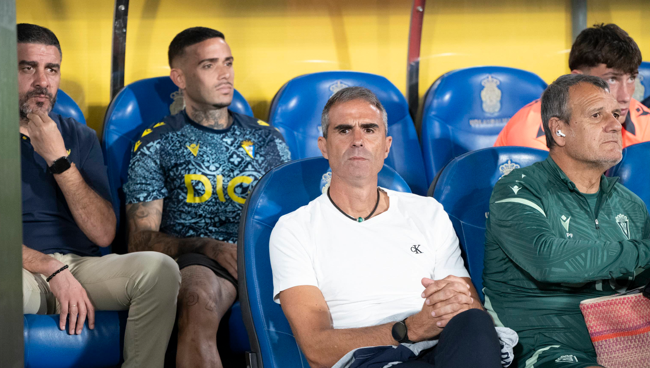 El Cádiz se mete en un lío