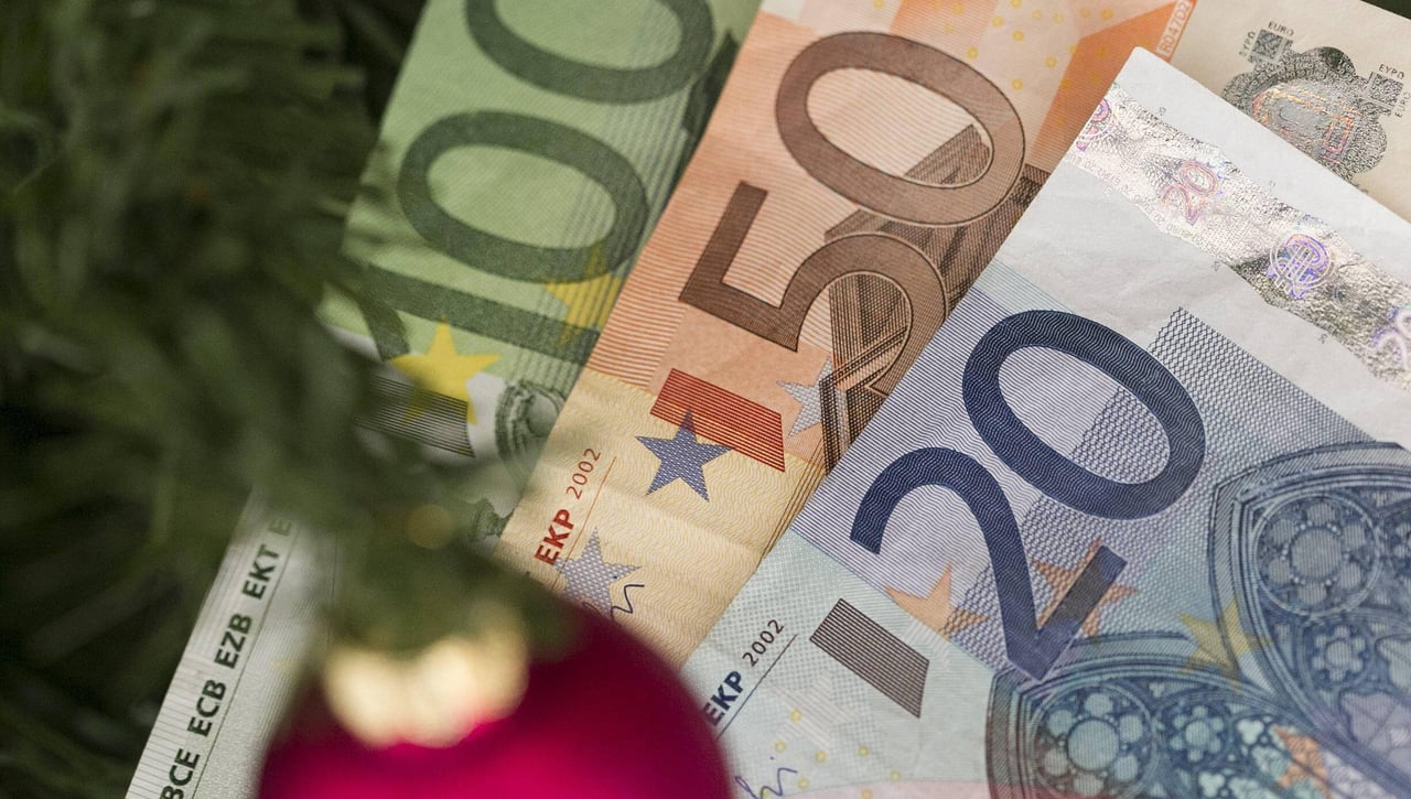Evita sorpresas con Hacienda esta Navidad: cuánto dinero puedes regalar sin pagar impuestos