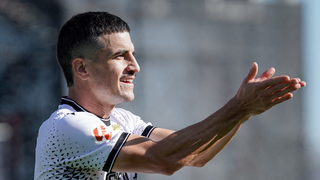 El Ceuta hace saltar por los aires LaLiga Hypermotion