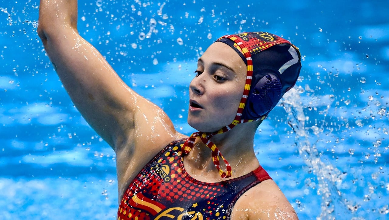 España abre el Mundial aplastando a China