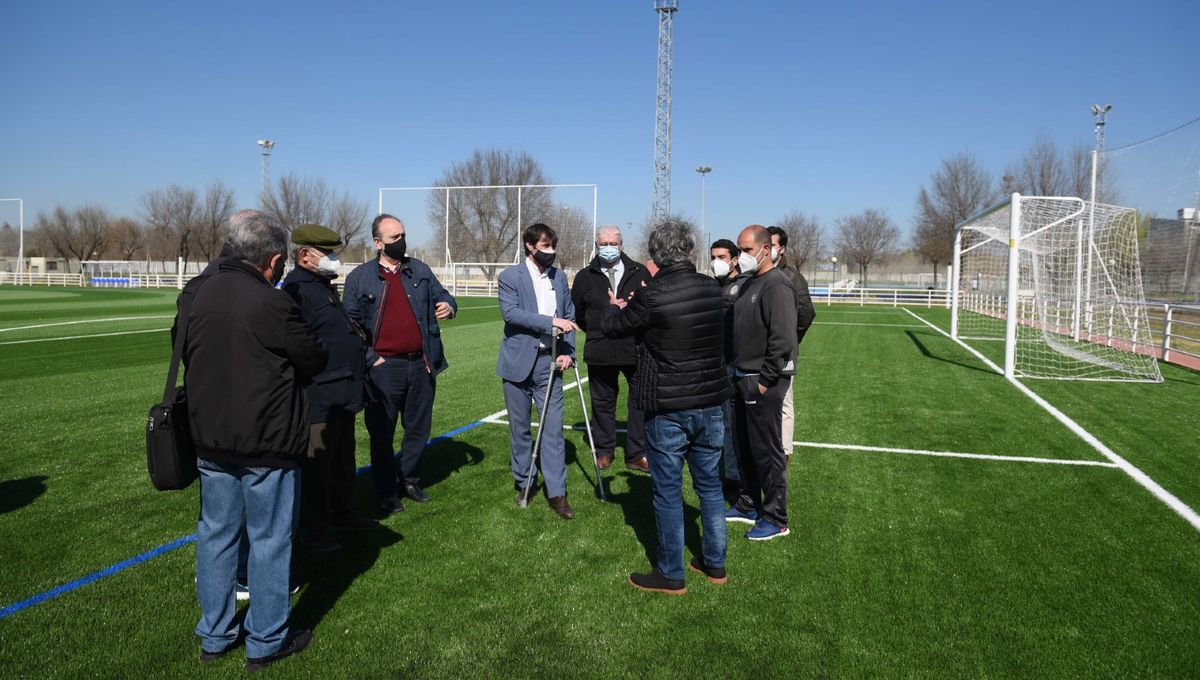 El Ayuntamiento adjudica 825.000 euros para mejorar tres centros deportivos de Sevilla