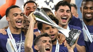 Johnny Cardoso, campeón, toca la gloria como bético