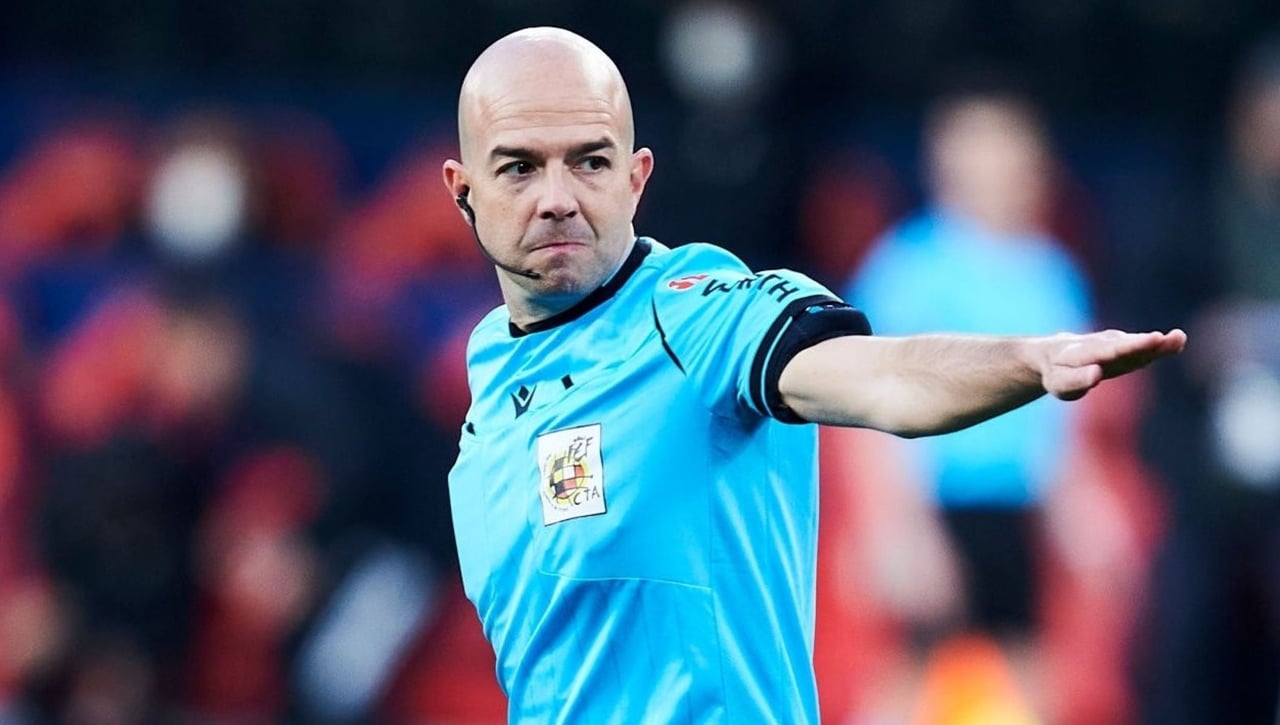 La discutida actuación de González Fuertes en el Espanyol - Betis