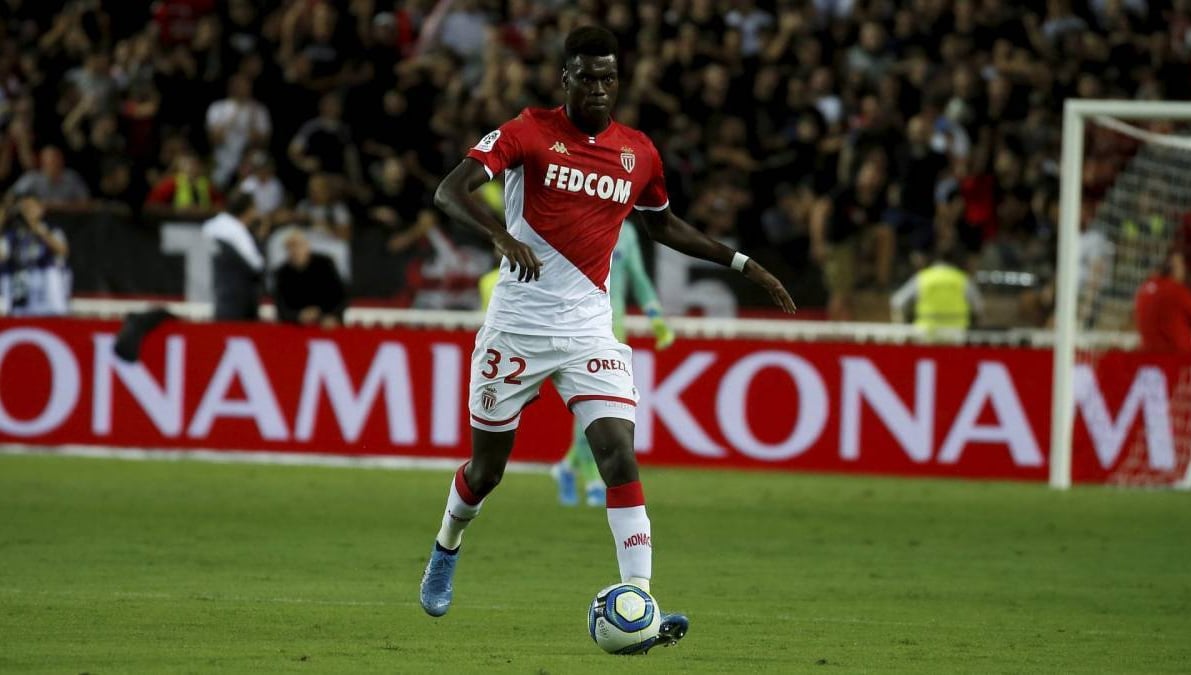 La incongruencia de este mercado de fichajes: al Sevilla le piden por Badiashile lo que no le pagan por Koundé 