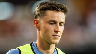 Turrientes se reengancha a la Real Sociedad y desplaza a Gorrotxategi