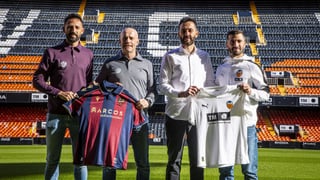 Gayà advierte de la dificultad del derbi y Corberán da las gracias a la afición del Valencia por el apoyo