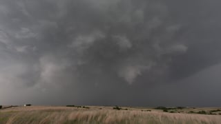 Un tornado deja tres fallecidos en Sevilla