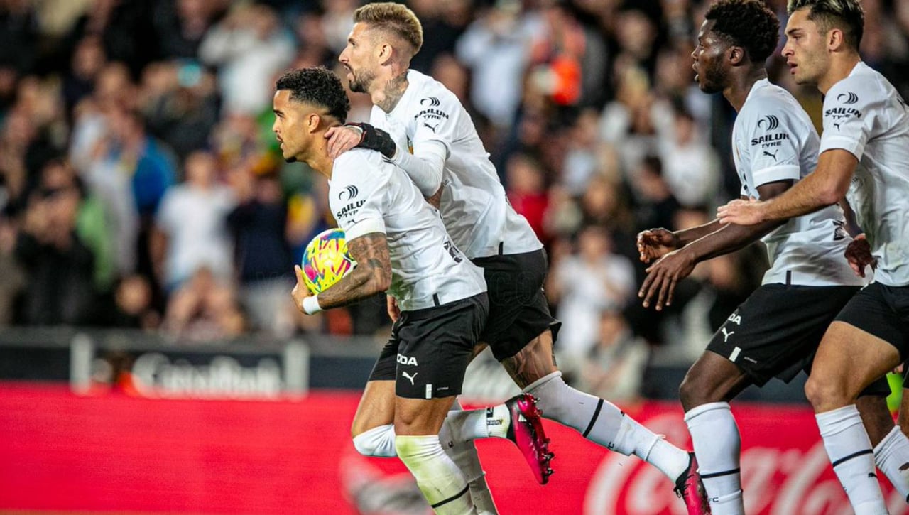 Valencia 1-1 Rayo: Estalla la lucha por el descenso