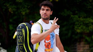 El primer rival de Carlos Alcaraz en Wimbledon se rinde antes de tiempo