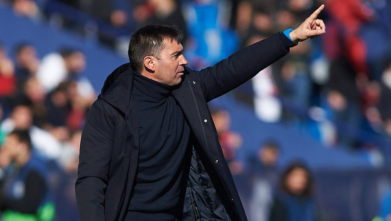 Decide seguir los pasos de Xavi Hernández