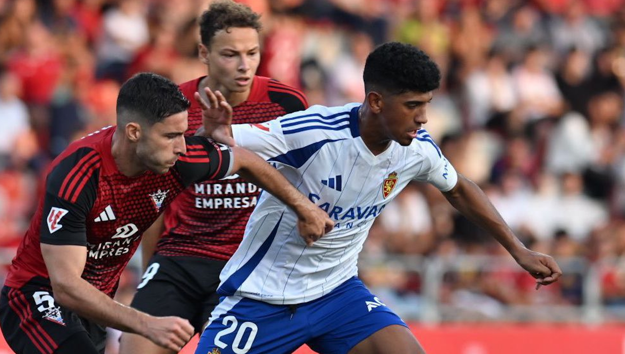 Adu Ares se cae de los planes, de momento, del Real Zaragoza