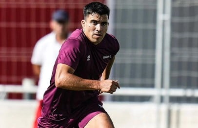 Marcos Acuña reaparece en el Sevilla con una lección de compromiso