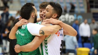 El Betis se abona a la épica para seguir soñando