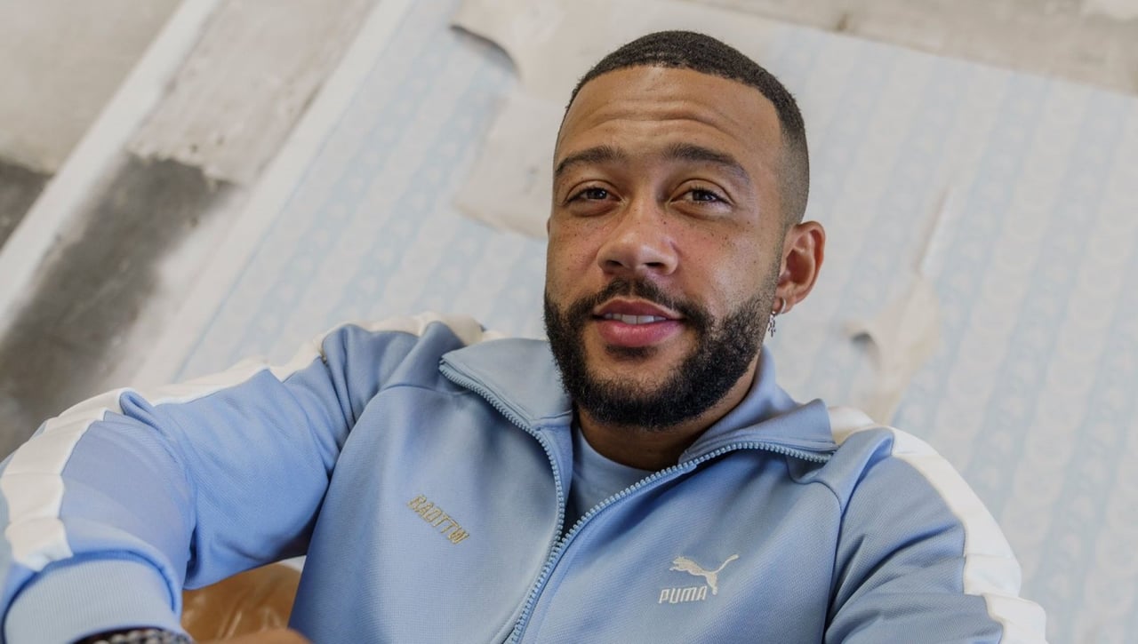 Novedades con Memphis Depay: uno menos