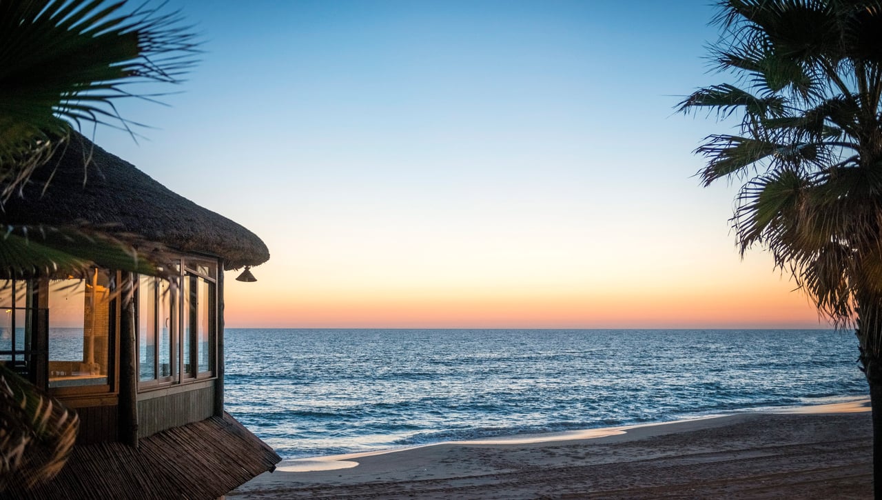 Los pueblos más económicos cerca de Sevilla para tener una casa en la playa