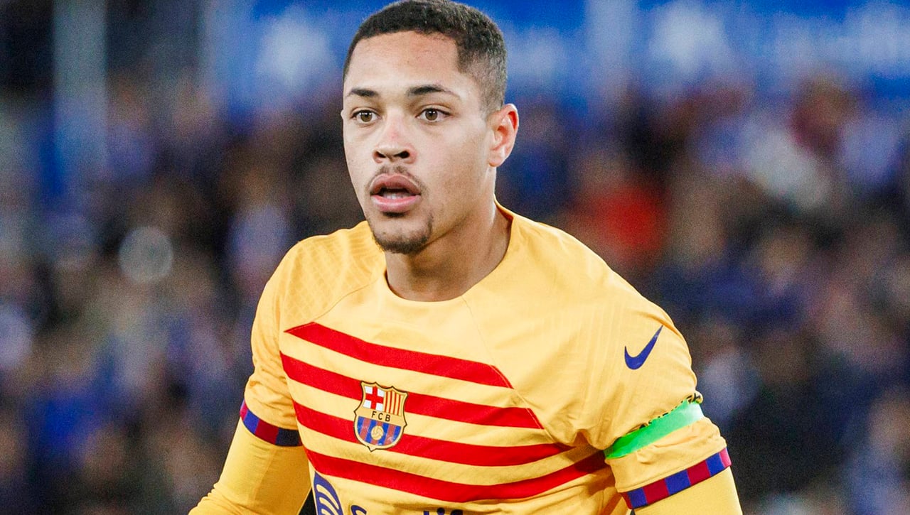 Vitor Roque pasa a la acción con un guiño al Betis